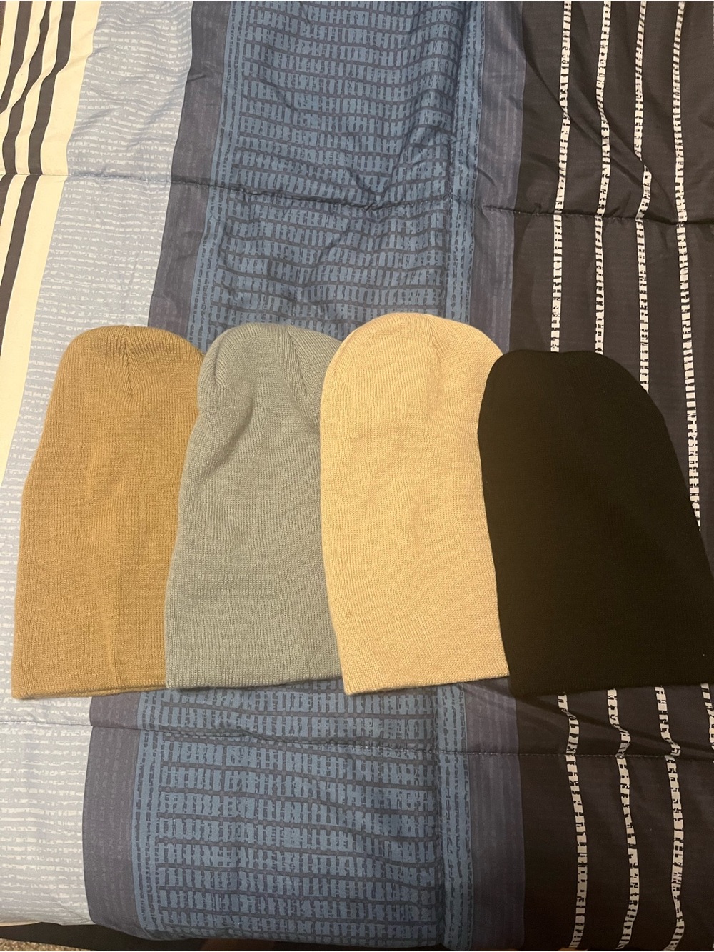 4 count beanie bundle